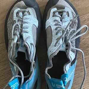 Bouldering / Climbing Shoes - La Sportiva Finale Women's  Size: 36.5